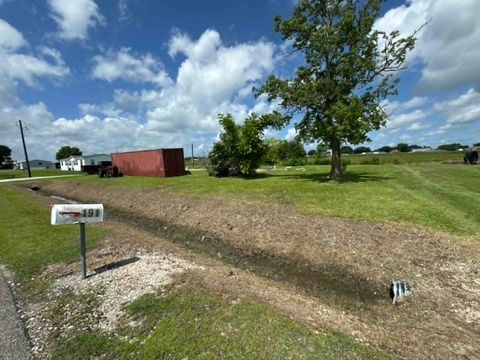 Vacant Land For Sale - 190 Plaisance Drive<br/> Raceland, LA 70394