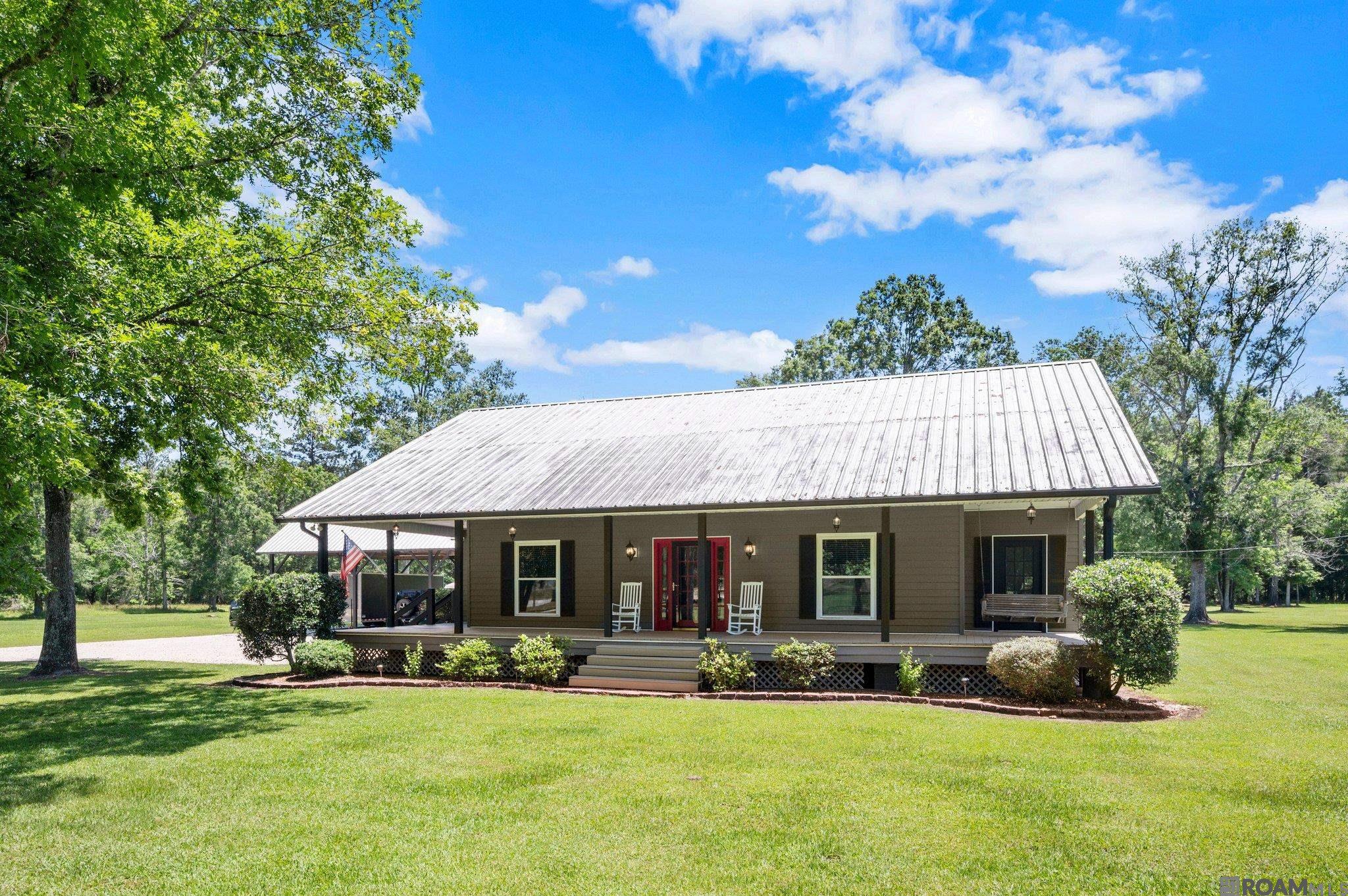 21320 Walker South Rd, Denham Springs, Louisiana image 1