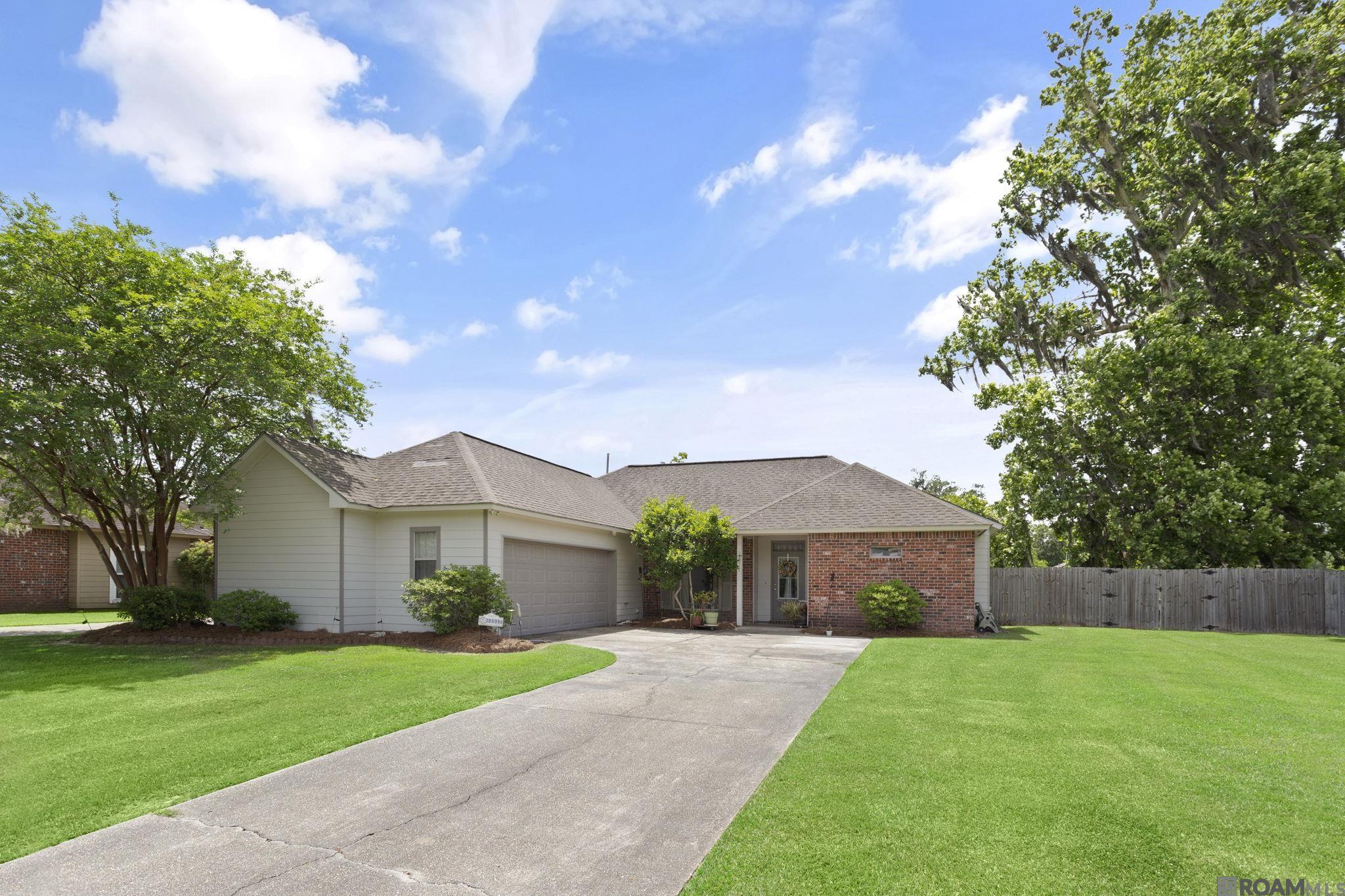 13517 Paces Pointe Dr, Gonzales, Louisiana image 2