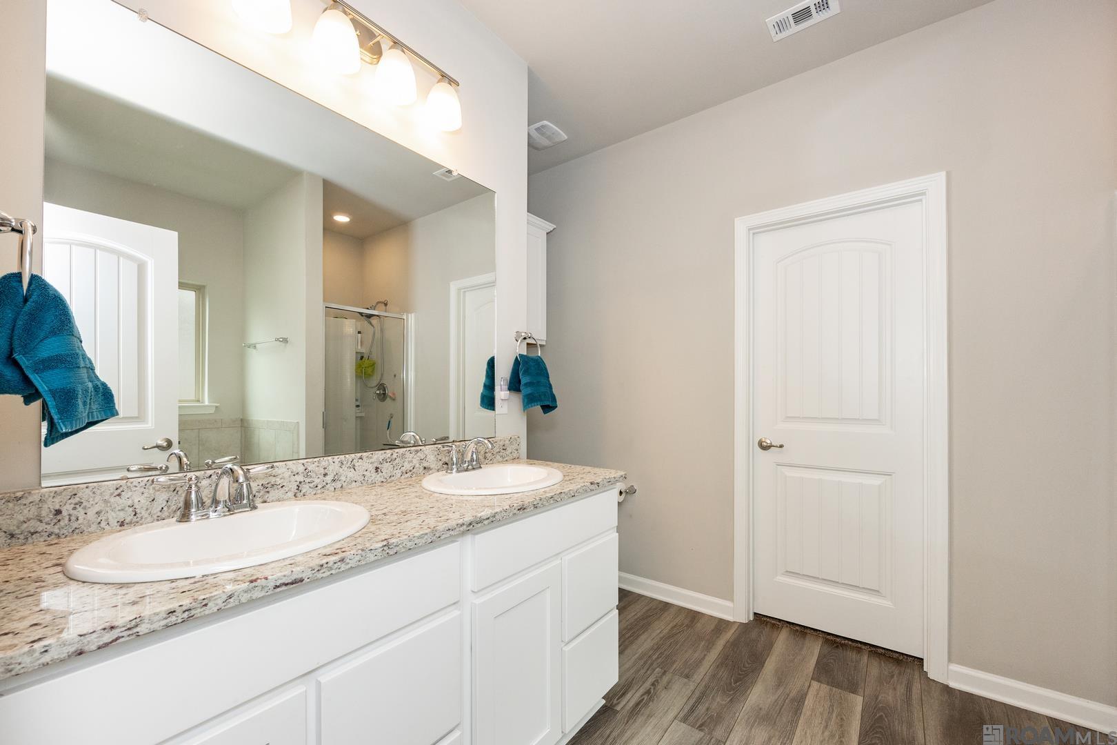 21332 Wood Glen Ave, Zachary, Louisiana image 17