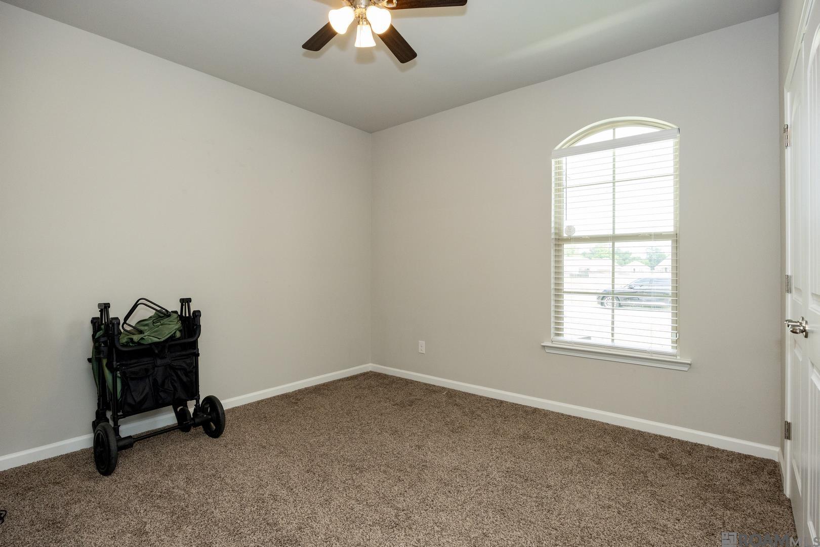 21332 Wood Glen Ave, Zachary, Louisiana image 14