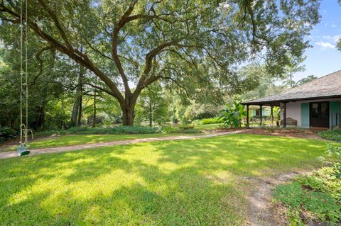 Homes For Sale - 1525 Brame Dr<br/> Baton Rouge, LA 70808