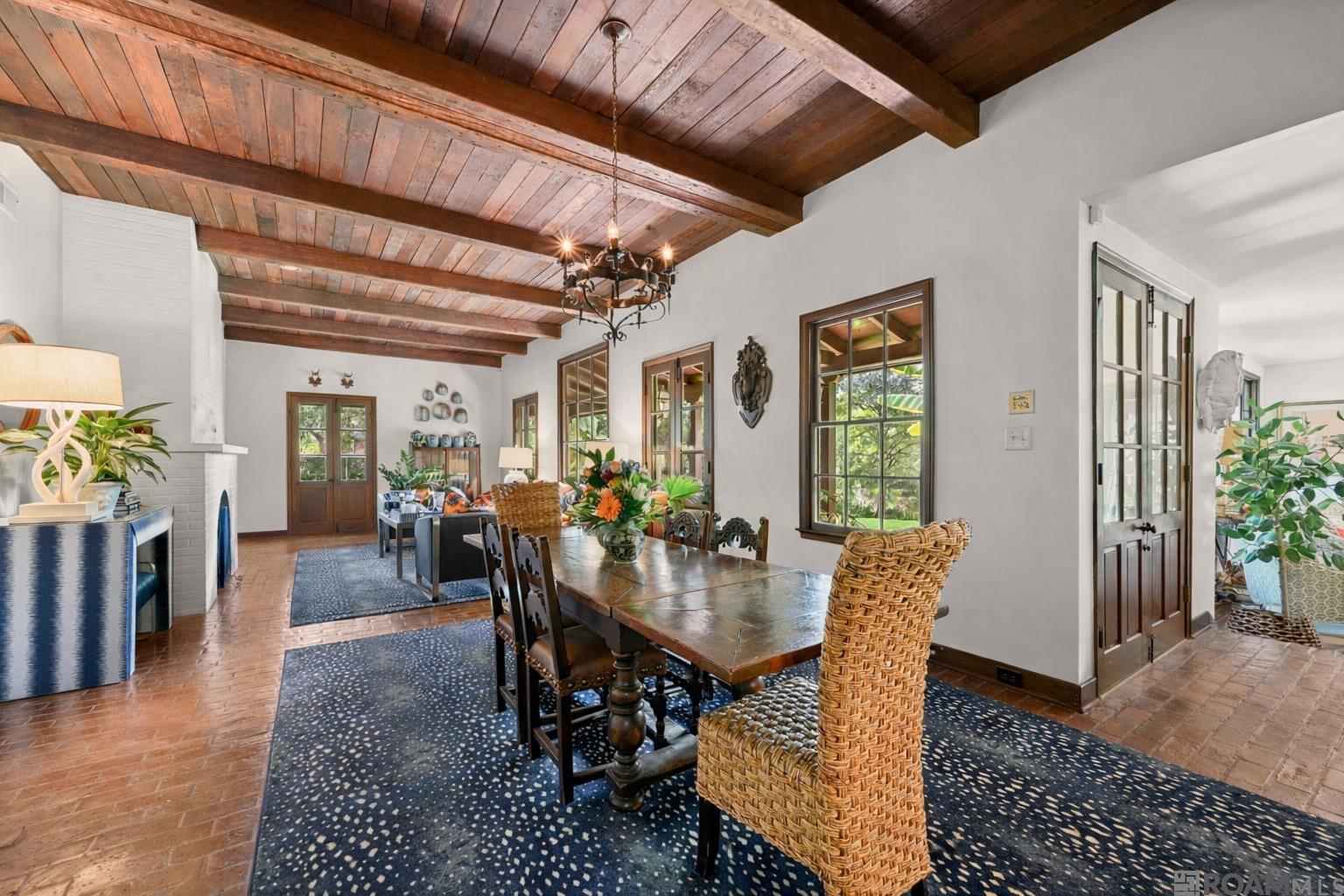 Baton Rouge, Louisiana, 70808, United States, 4 Bedrooms Bedrooms, ,5 BathroomsBathrooms,Residential,Active,1945865