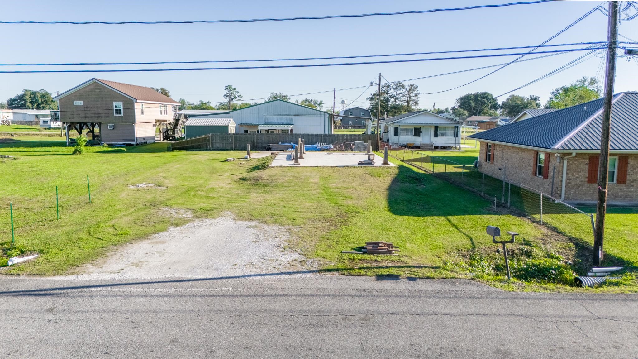 445 North Oak Street, Lockport, Louisiana image 1