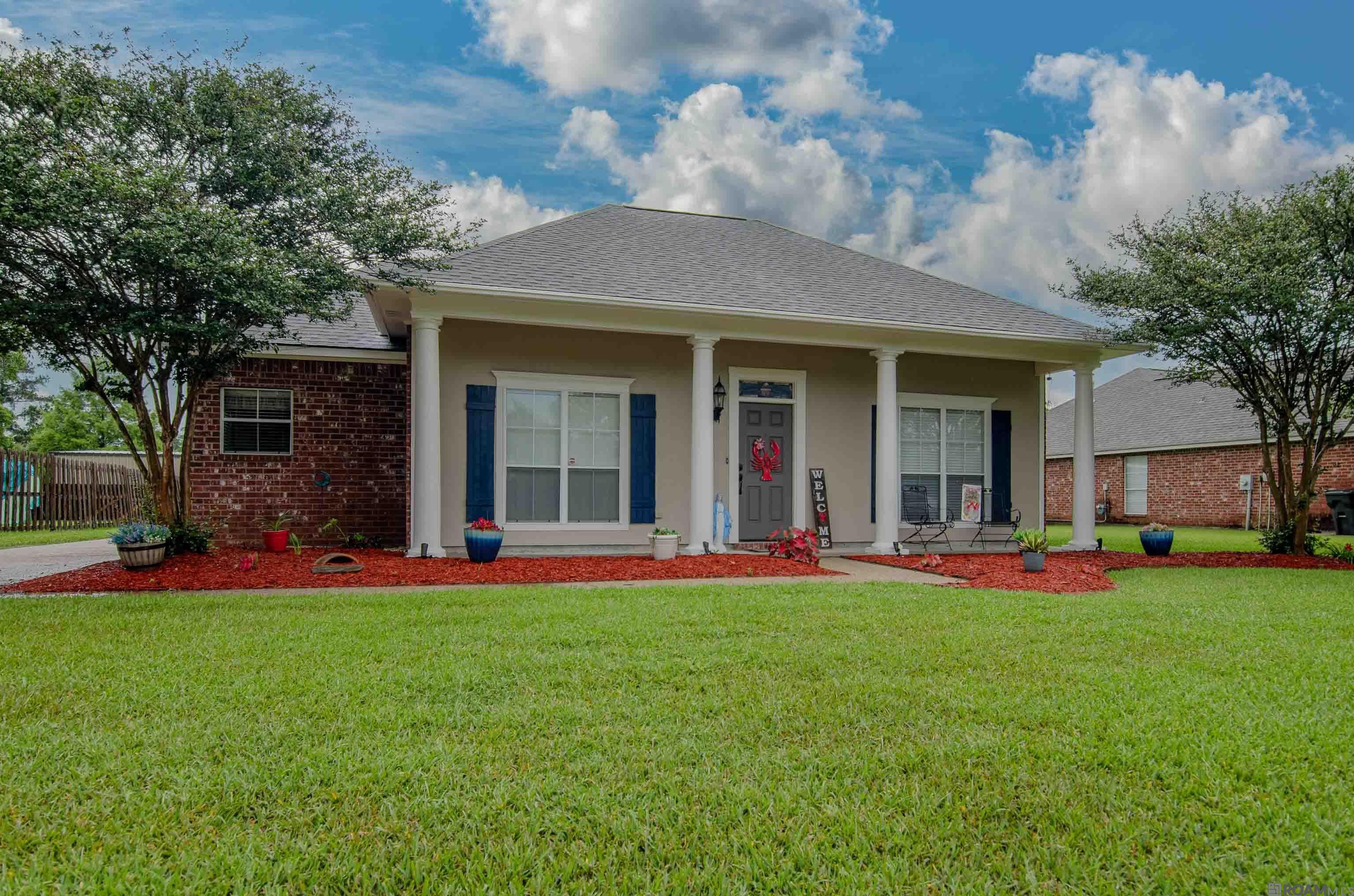 43548 Galvez Oaks Dr, Prairieville, Louisiana image 3