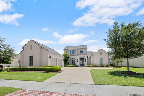 Homes For Sale - 2855 Grand Way Ave<br/> Baton Rouge, LA 70810