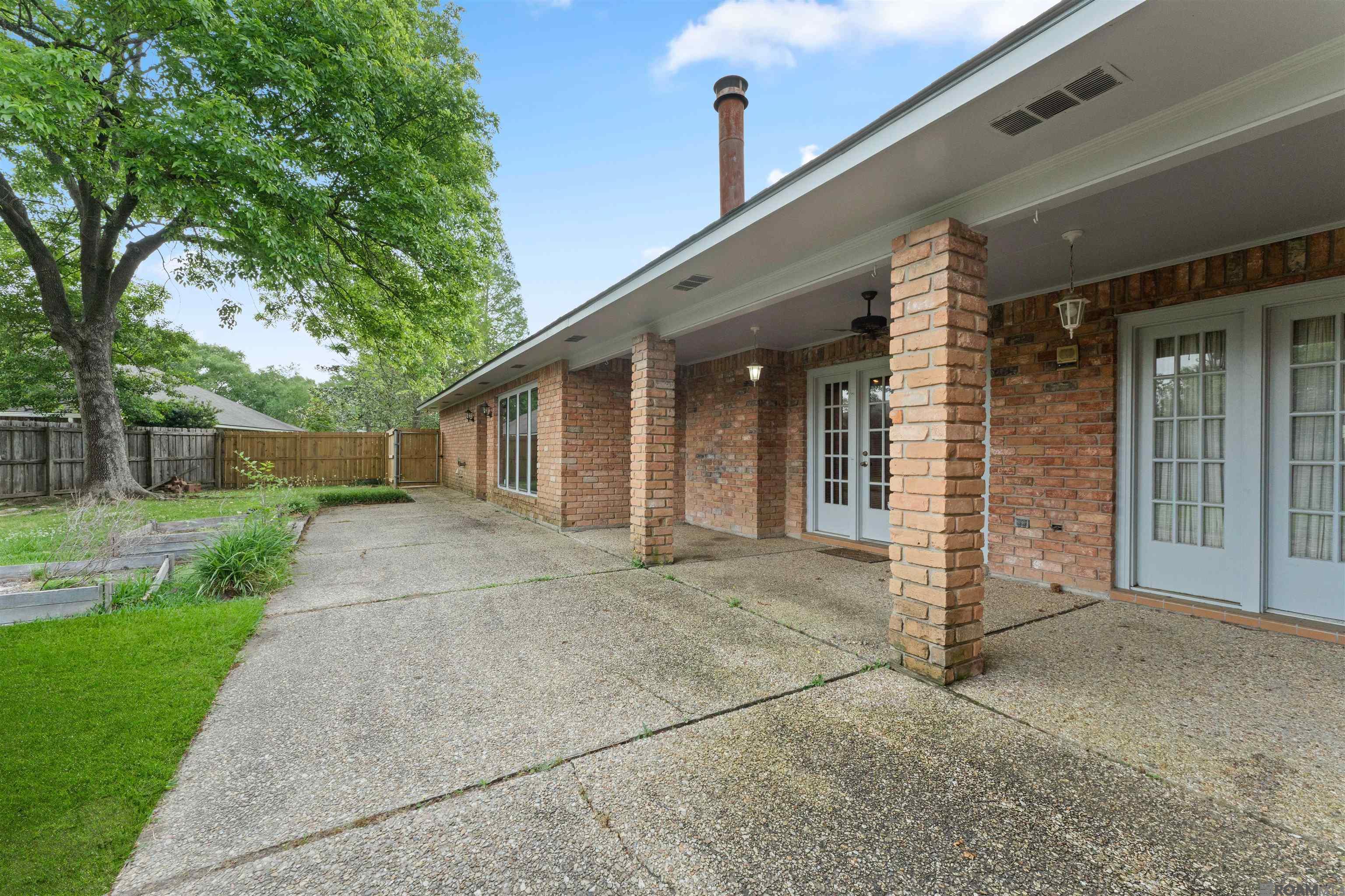 12015 Lake Lery Ave, Baton Rouge, Louisiana image 25
