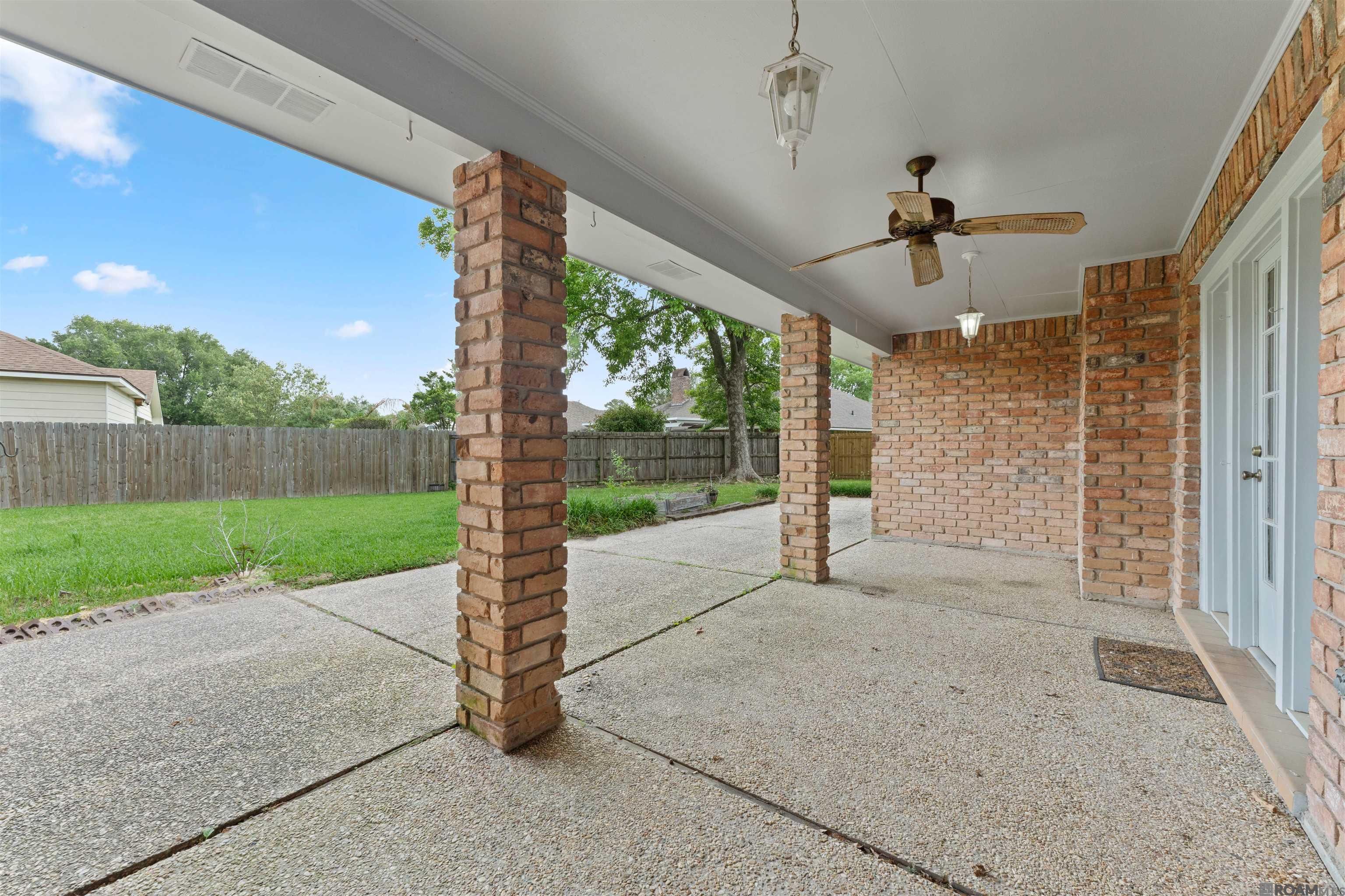12015 Lake Lery Ave, Baton Rouge, Louisiana image 24