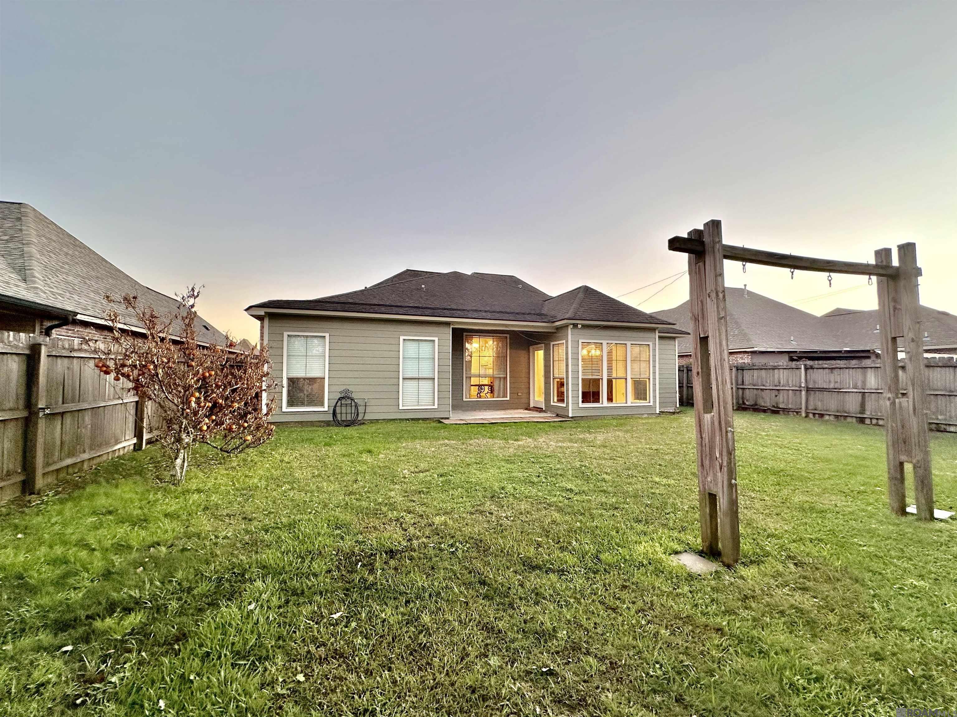 41062 Lakeway Cove Ave, Gonzales, Louisiana image 12