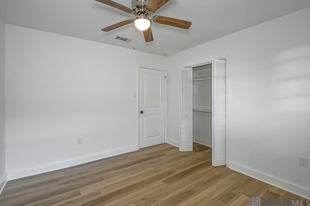 1129 E Grace St, Gonzales, Louisiana image 20