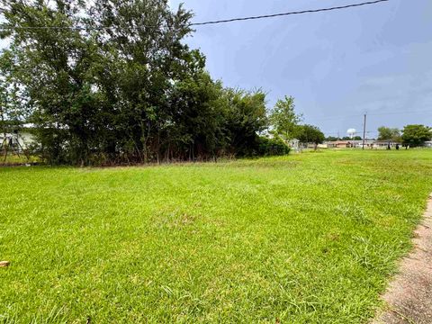 Vacant Land For Sale - 717 Aucoin St<br/> Morgan City, LA 70380