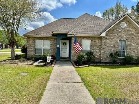 Homes For Sale - 30488 Jo Ann St<br/> Walker, LA 70785