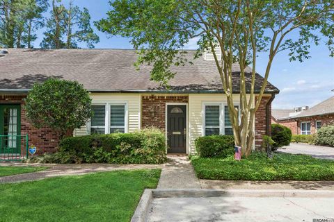 Townhouse For Sale - 242 Mcgehee Dr<br/> Baton Rouge, LA 70815