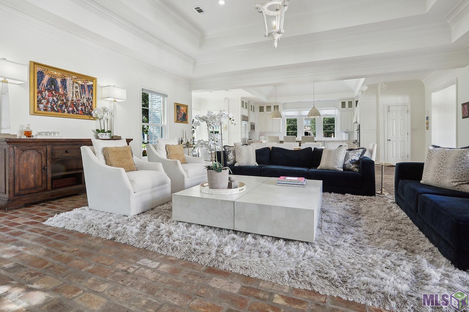 Baton Rouge, Louisiana 70810, United States, 4 Bedrooms Bedrooms, ,4 BathroomsBathrooms,Residential,Contingent,57400