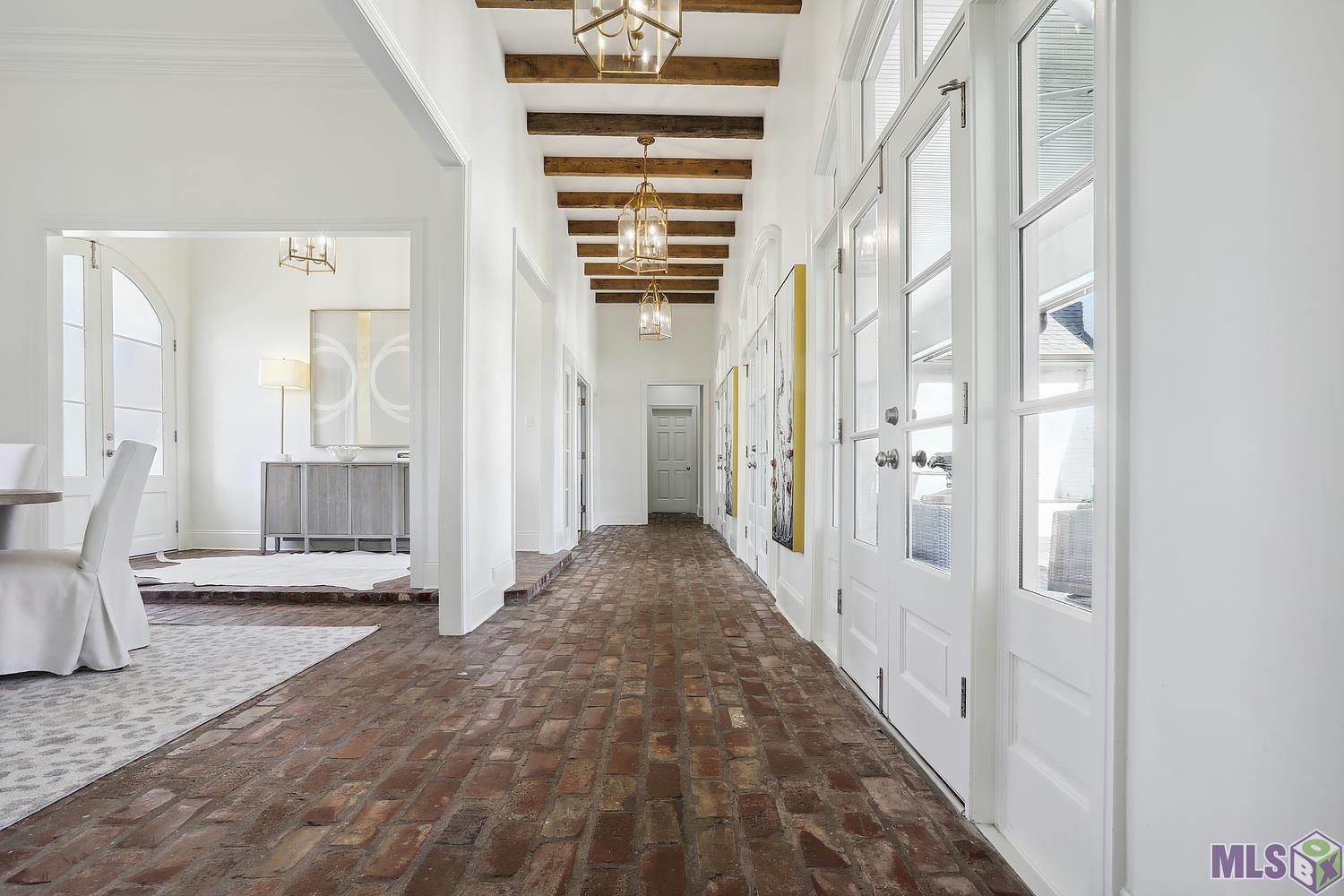 Baton Rouge, Louisiana 70810, United States, 4 Bedrooms Bedrooms, ,4 BathroomsBathrooms,Residential,Contingent,57400