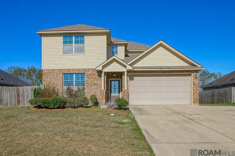 Homes For Sale - 10661 Braves Ave<br/> Denham Springs, LA 70726