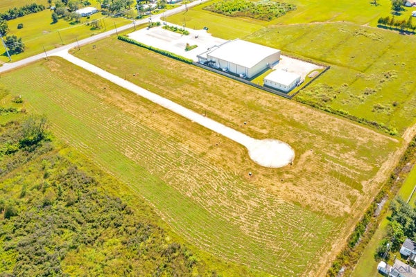 120 BORDEAUX DR, MATHEWS, LA 70375 - Image d4a9b9ffbef8c48e6a1cfbaa3aae2a6c/2880075130