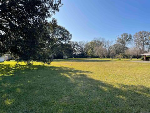 Vacant Land For Sale - 40437 D Black Bayou Ext<br/> Gonzales, LA 70737