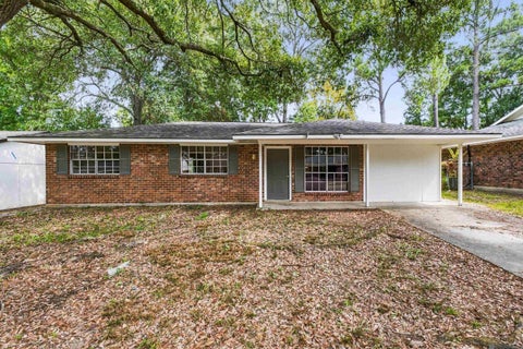 Homes For Sale - 7349 Meadow Park Ave<br/> Baton Rouge, LA 70810