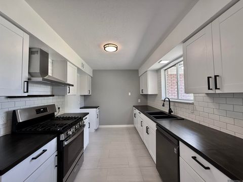 Homes For Sale - 325 Marilyn Dr<br/> East Baton Rouge County, Baton Rouge, LA 70815