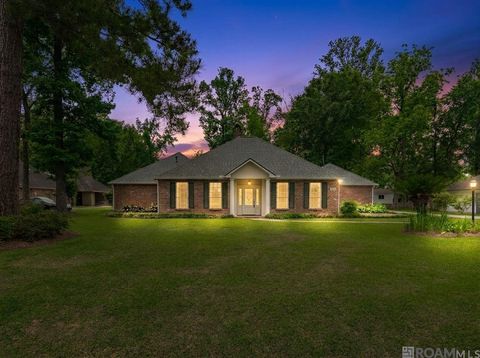 Homes For Sale - 3027 Valcour Aime Ave<br/> Baton Rouge, LA 70820
