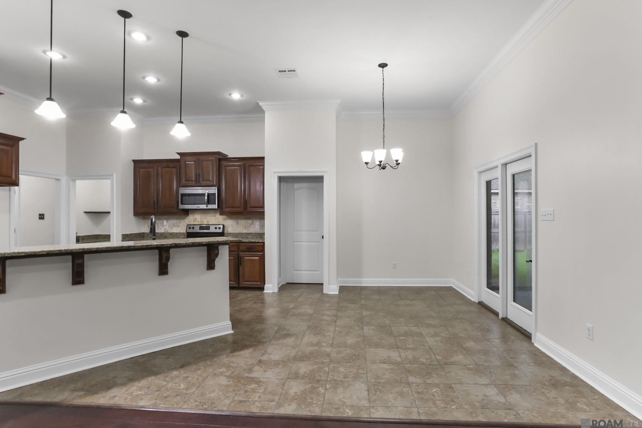 4947 Harbor Ln, Greenwell Springs, Louisiana image 5