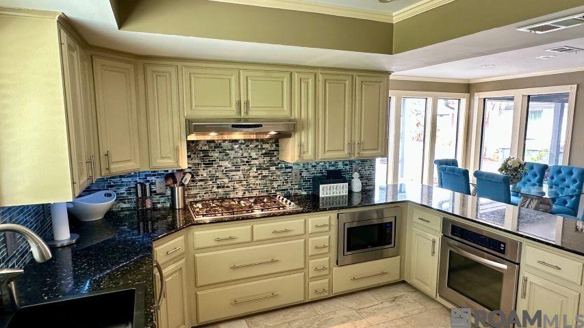 12326 S Lake Sherwood Ave, Baton Rouge, Louisiana image 9