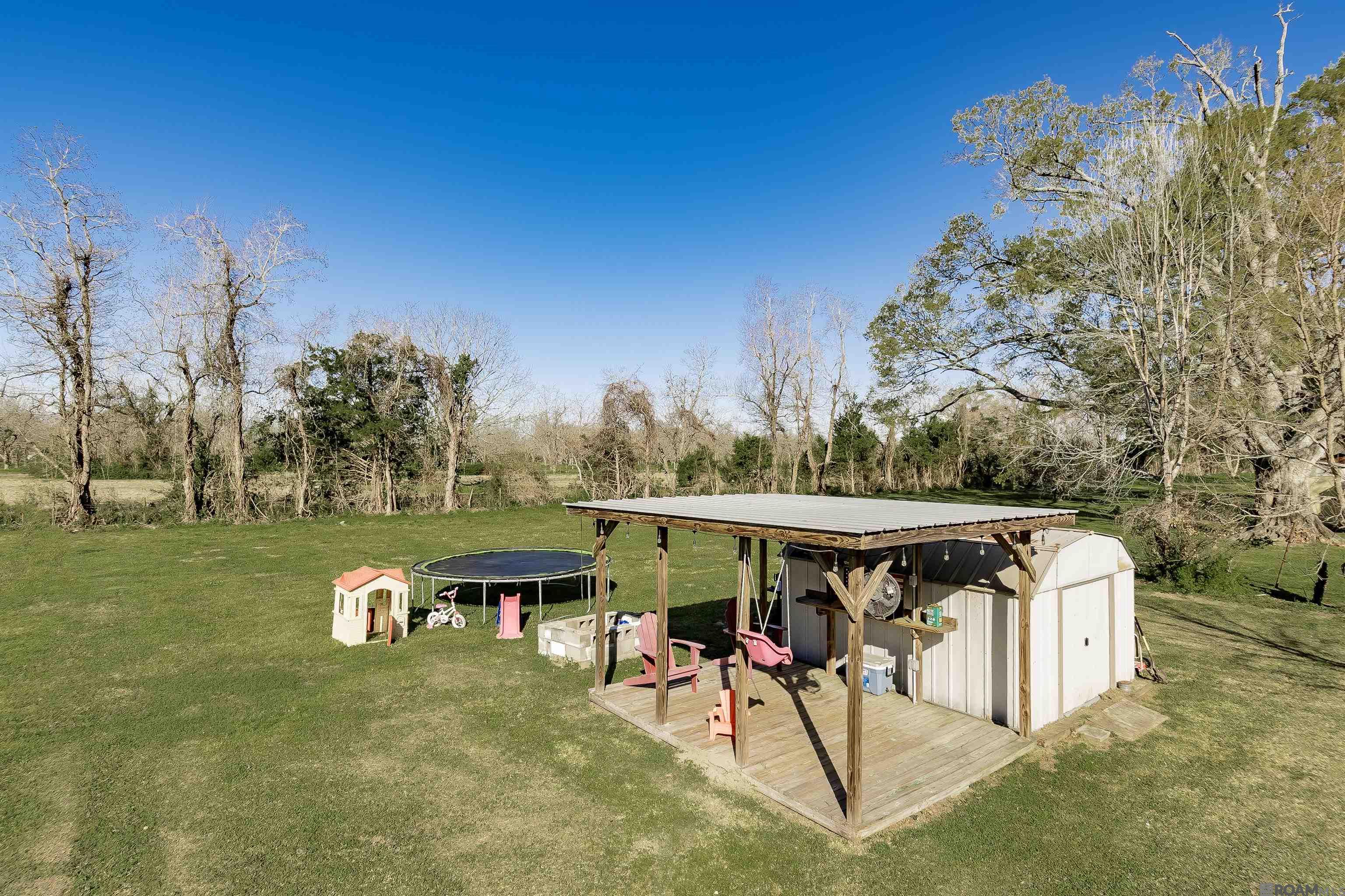 707 Berthier Street, New Roads, Louisiana image 17