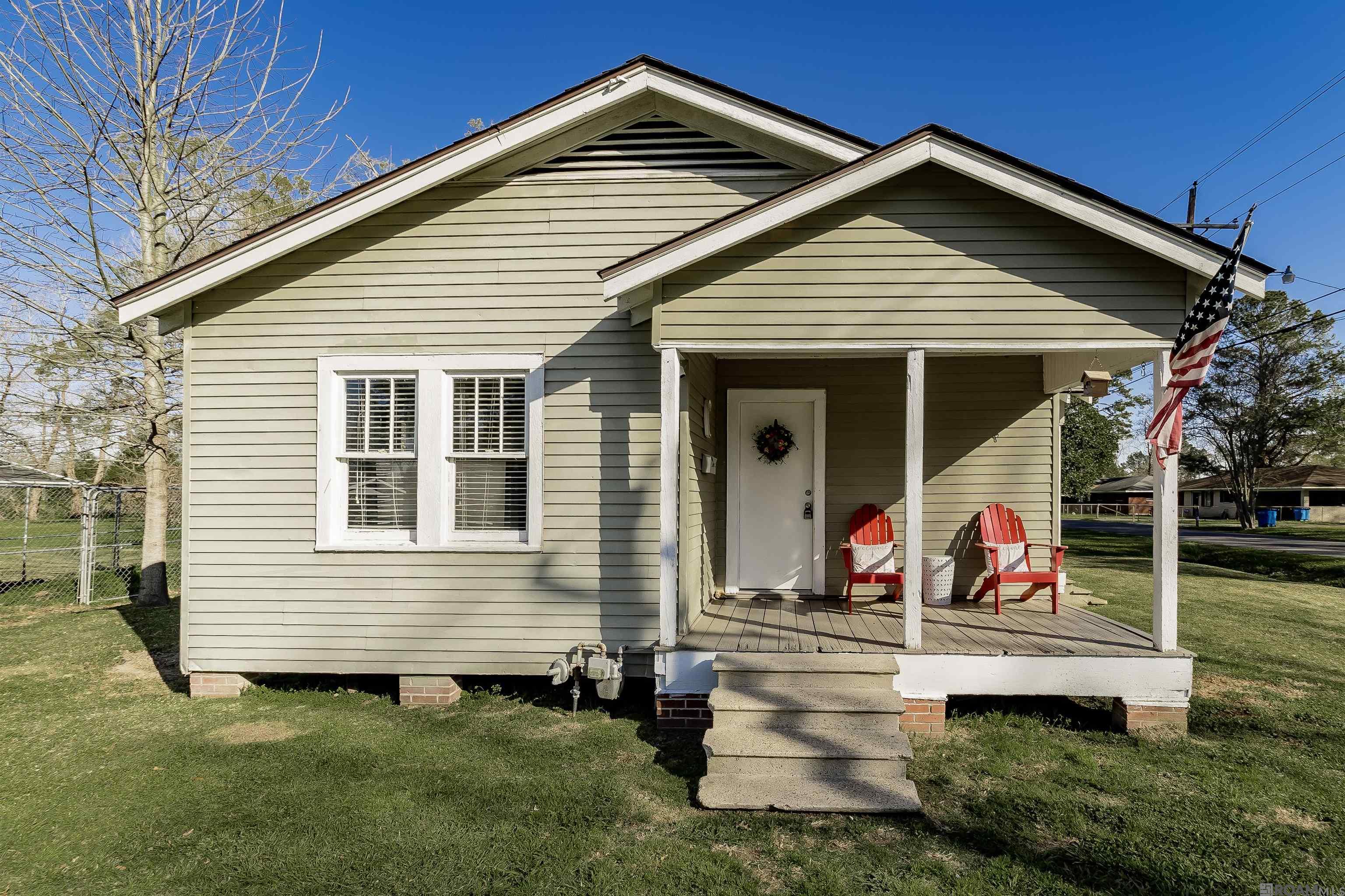 707 Berthier Street, New Roads, Louisiana image 3