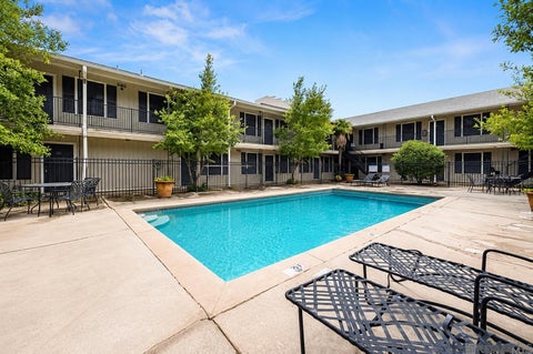 Condo For Sale - 4618 Alvin Dark Ave #21<br/> Baton Rouge, LA 70802