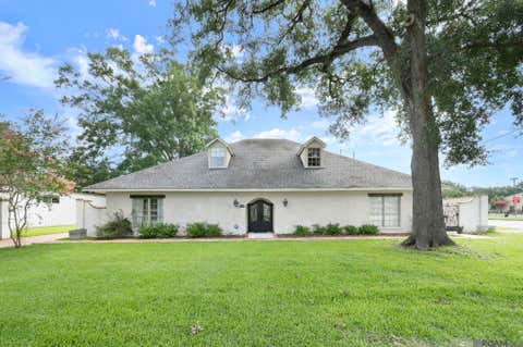 Homes For Sale - 8851 Menlo Dr<br/> East Baton Rouge County, Baton Rouge, LA 70808