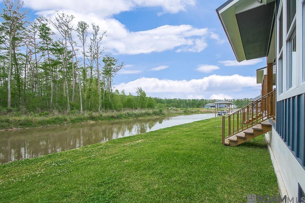 12760 St Lucia Dr, Maurepas, Louisiana image 8