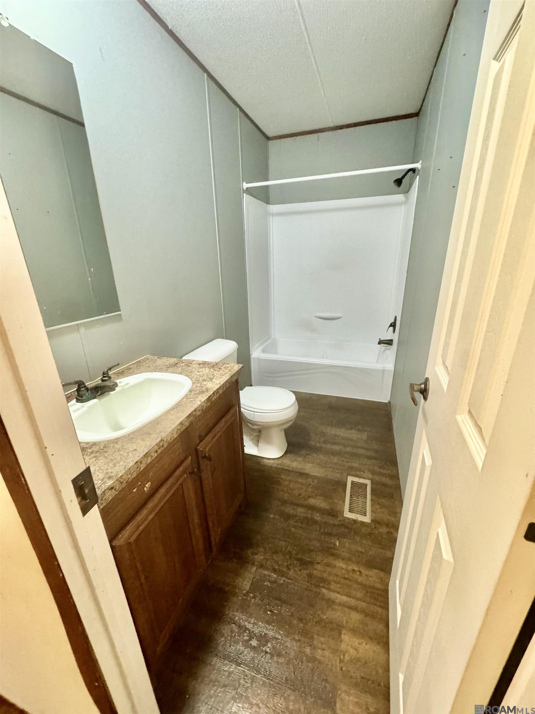 907 St Mary, New Roads, Louisiana image 5