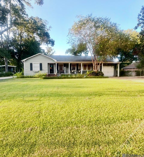 Homes For Sale - 3915 Church St<br/> Zachary, LA 70791