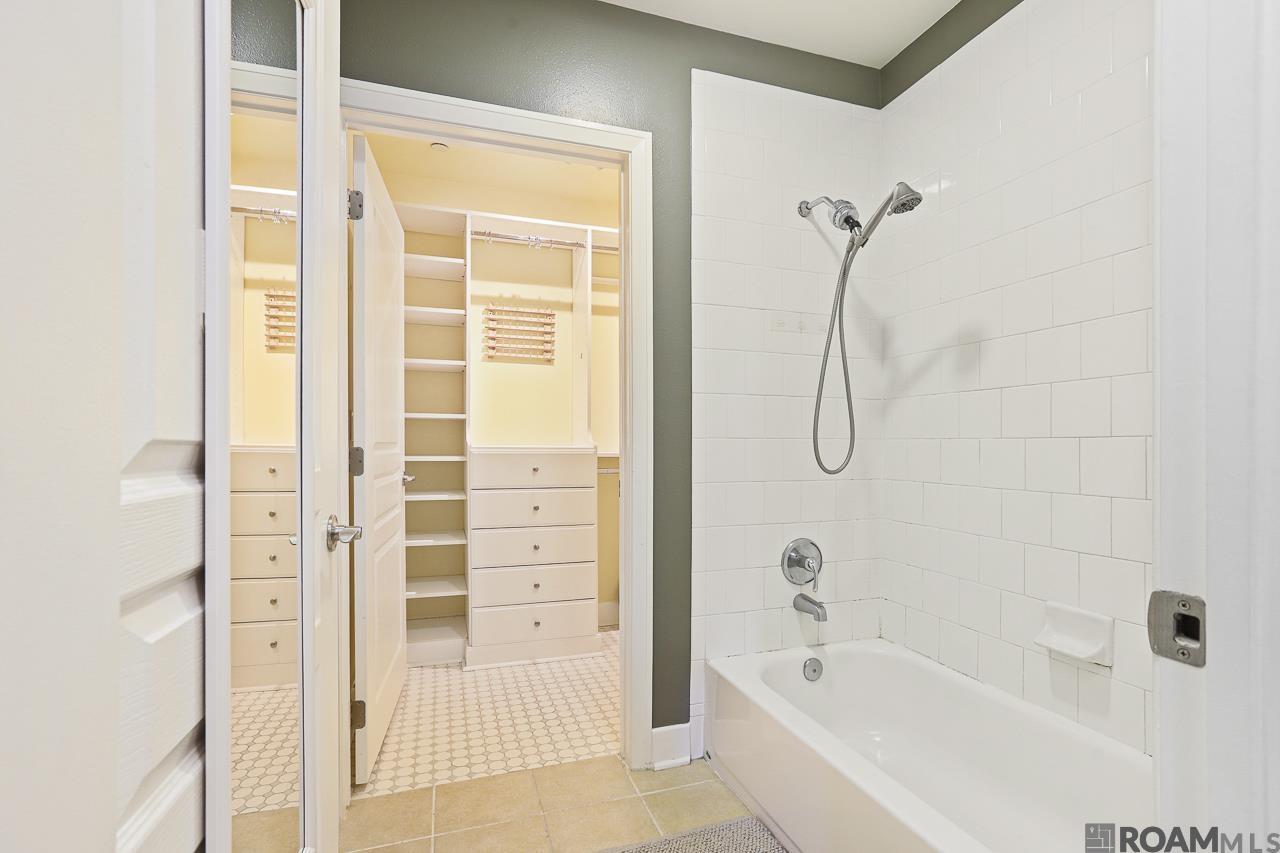 7707 Bluebonnet Blvd #305, Baton Rouge, Louisiana image 6