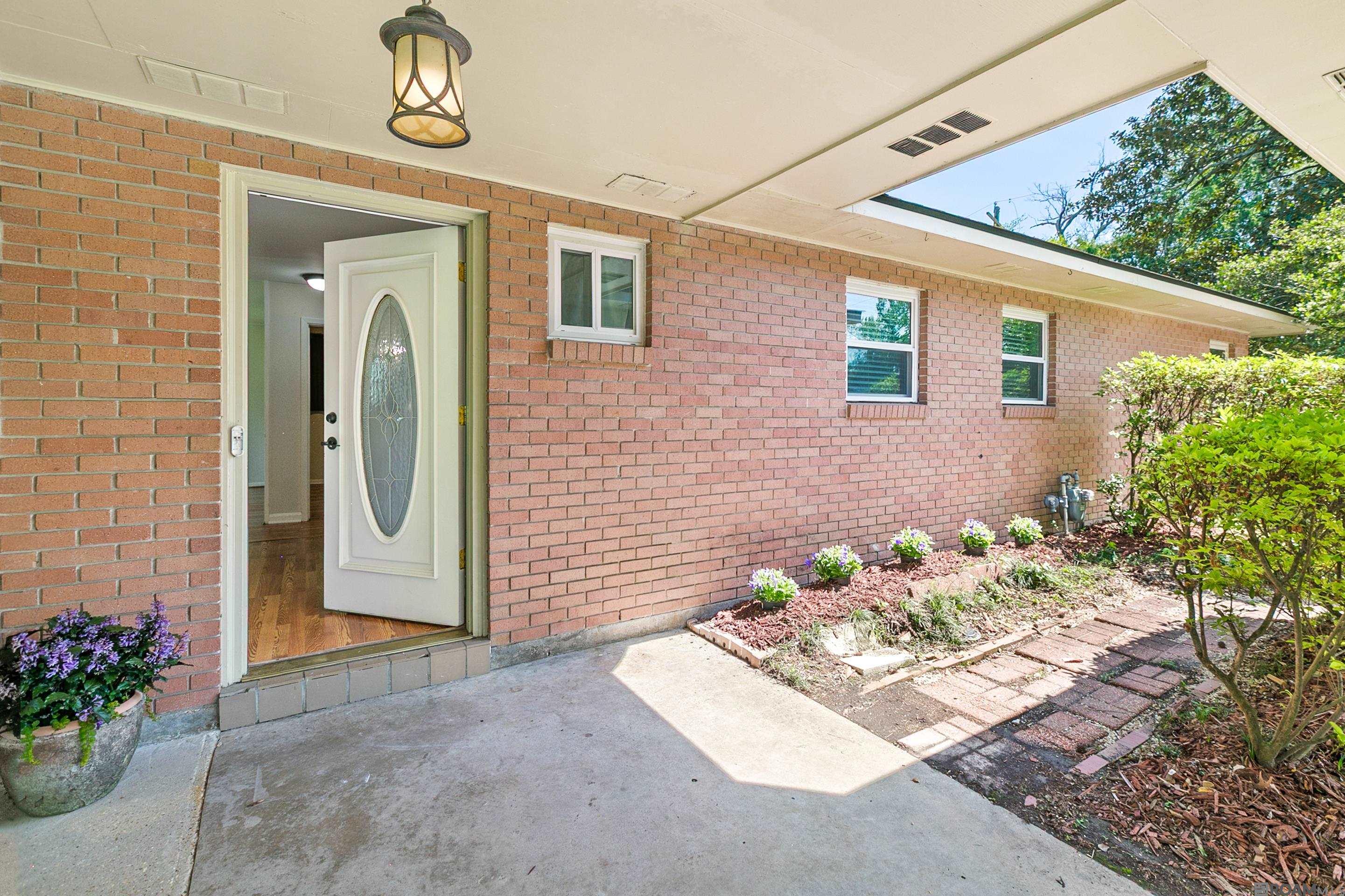 10045 Devonshire Dr, Baton Rouge, Louisiana image 3