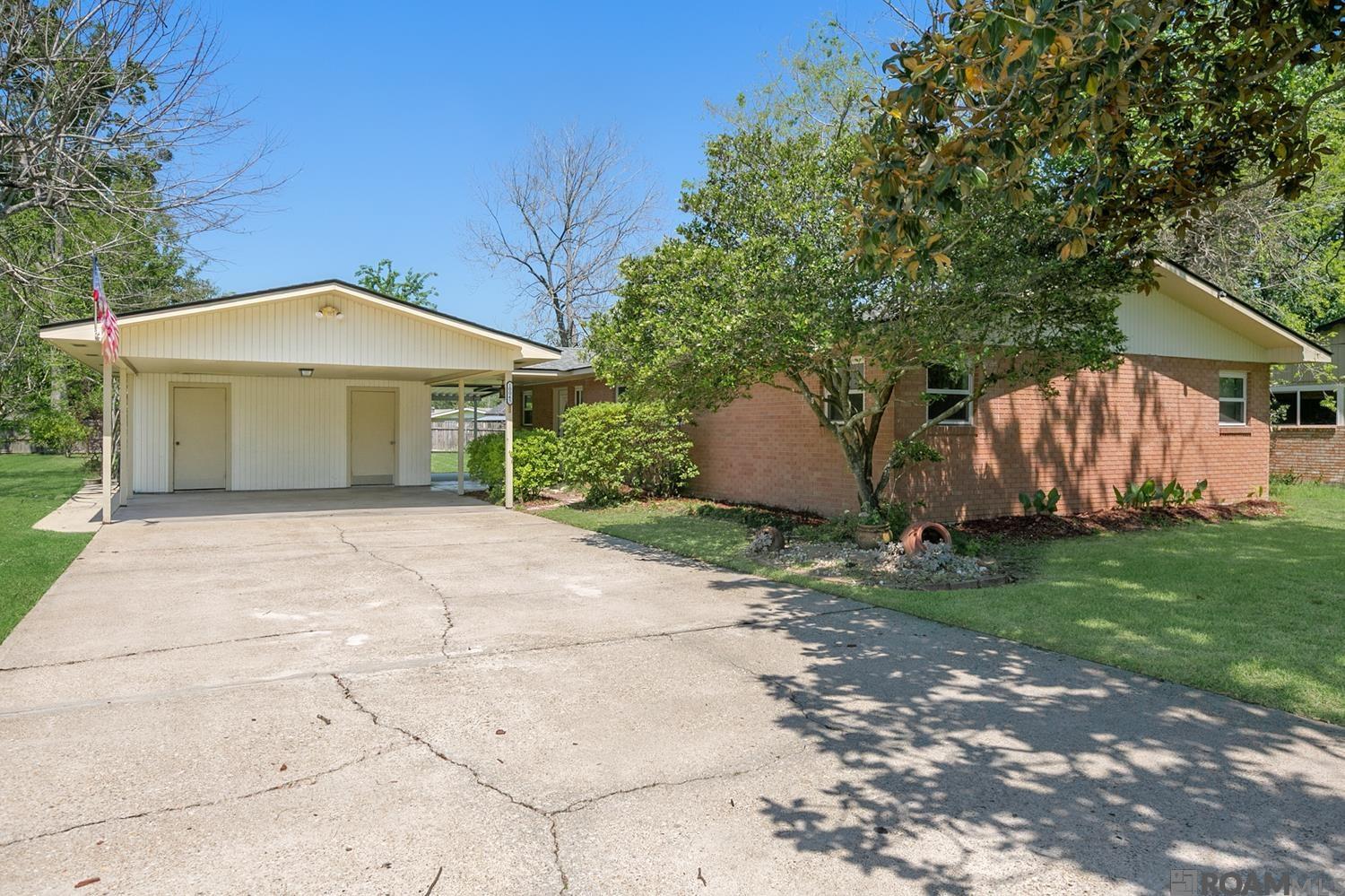 10045 Devonshire Dr, Baton Rouge, Louisiana image 1