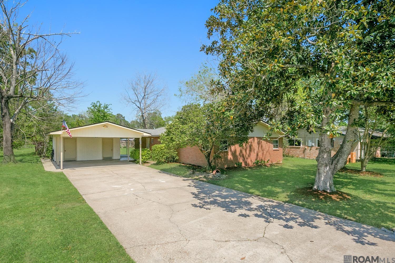 10045 Devonshire Dr, Baton Rouge, Louisiana image 2