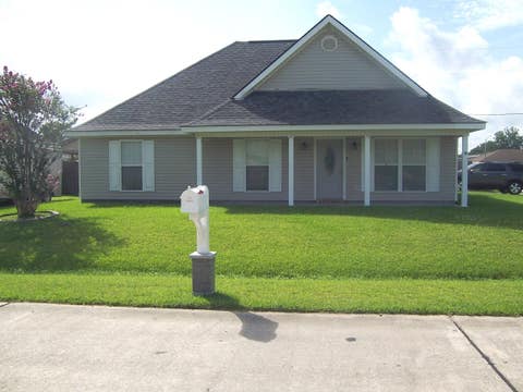 Homes For Sale - 300 Jennifer St<br/> Gray, LA 70359