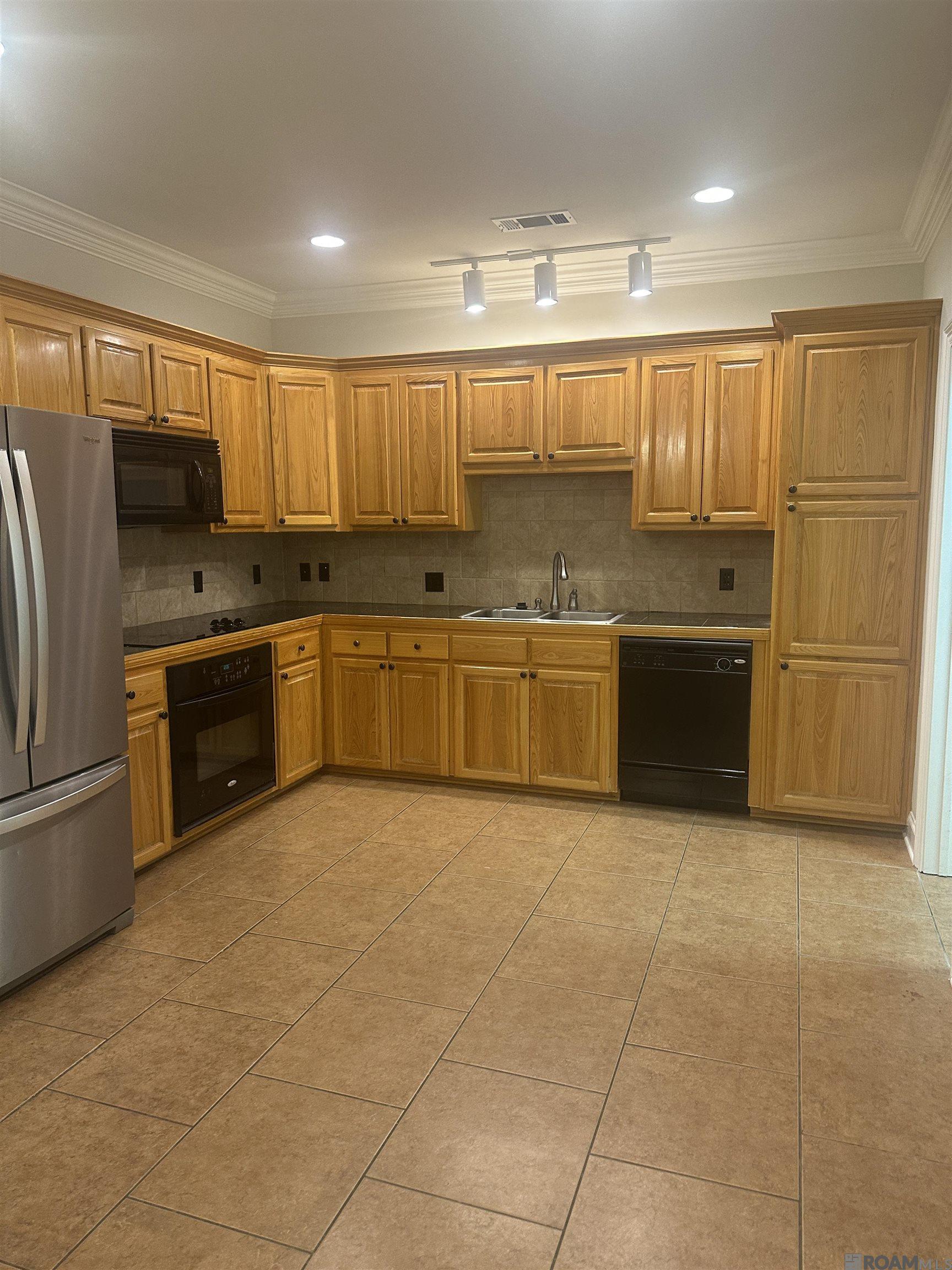 373 River Mill Dr, Brusly, Louisiana image 2