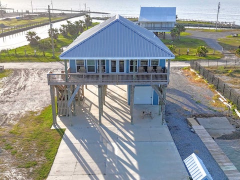 Homes For Sale - 238 E Central<br/> Grand Isle, LA 70358