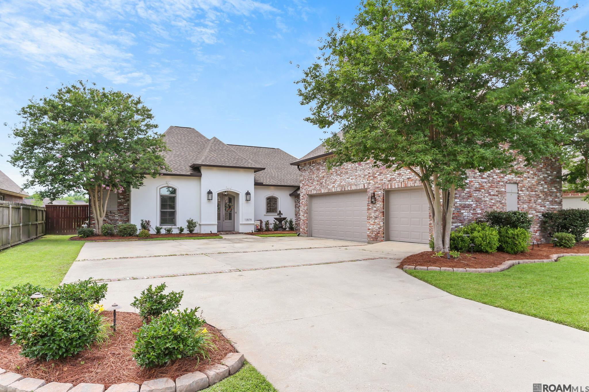 13579 Bluff Point Dr, Geismar, Louisiana image 2