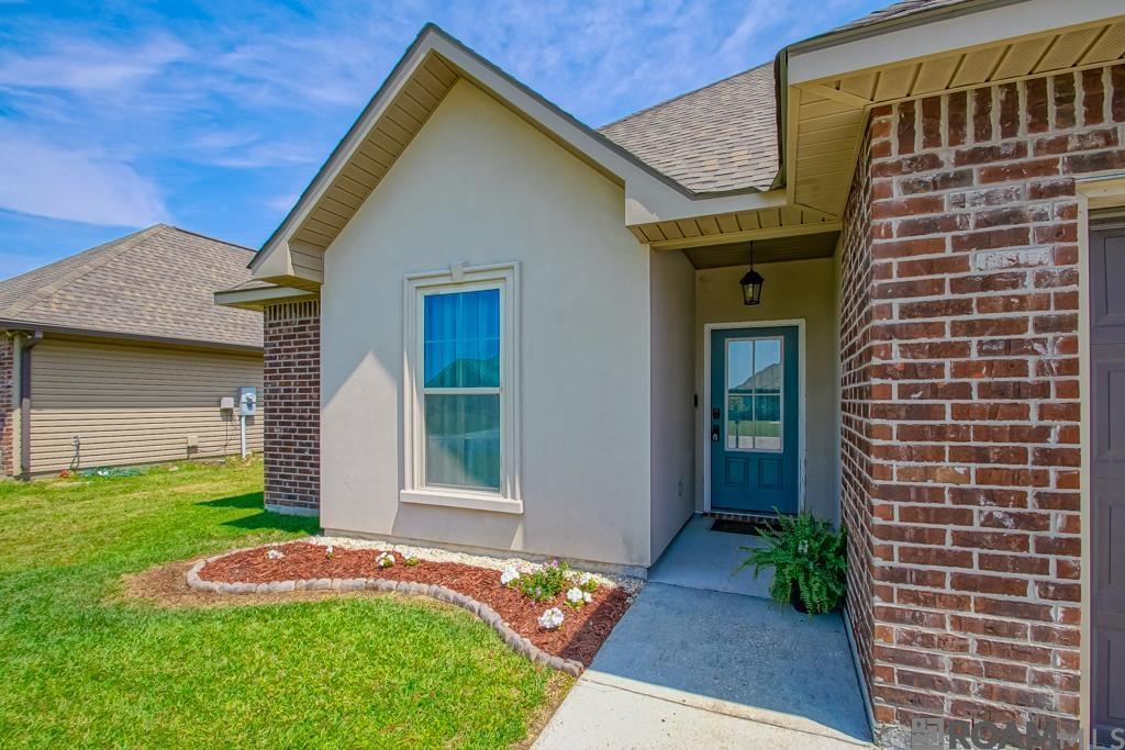 12182 Brush Creek St, Denham Springs, Louisiana image 2