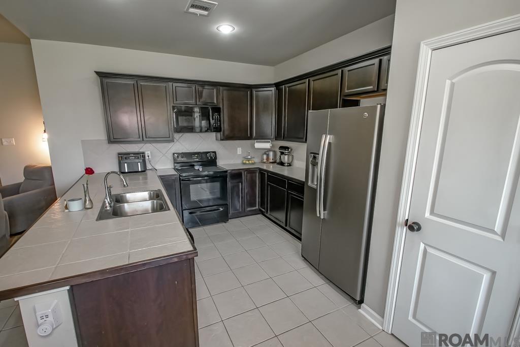 12182 Brush Creek St, Denham Springs, Louisiana image 11