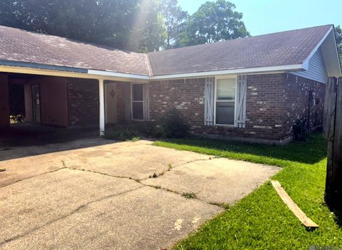 Homes For Sale - 9932 Santa Monica Ave<br/> Baton Rouge, LA 70818