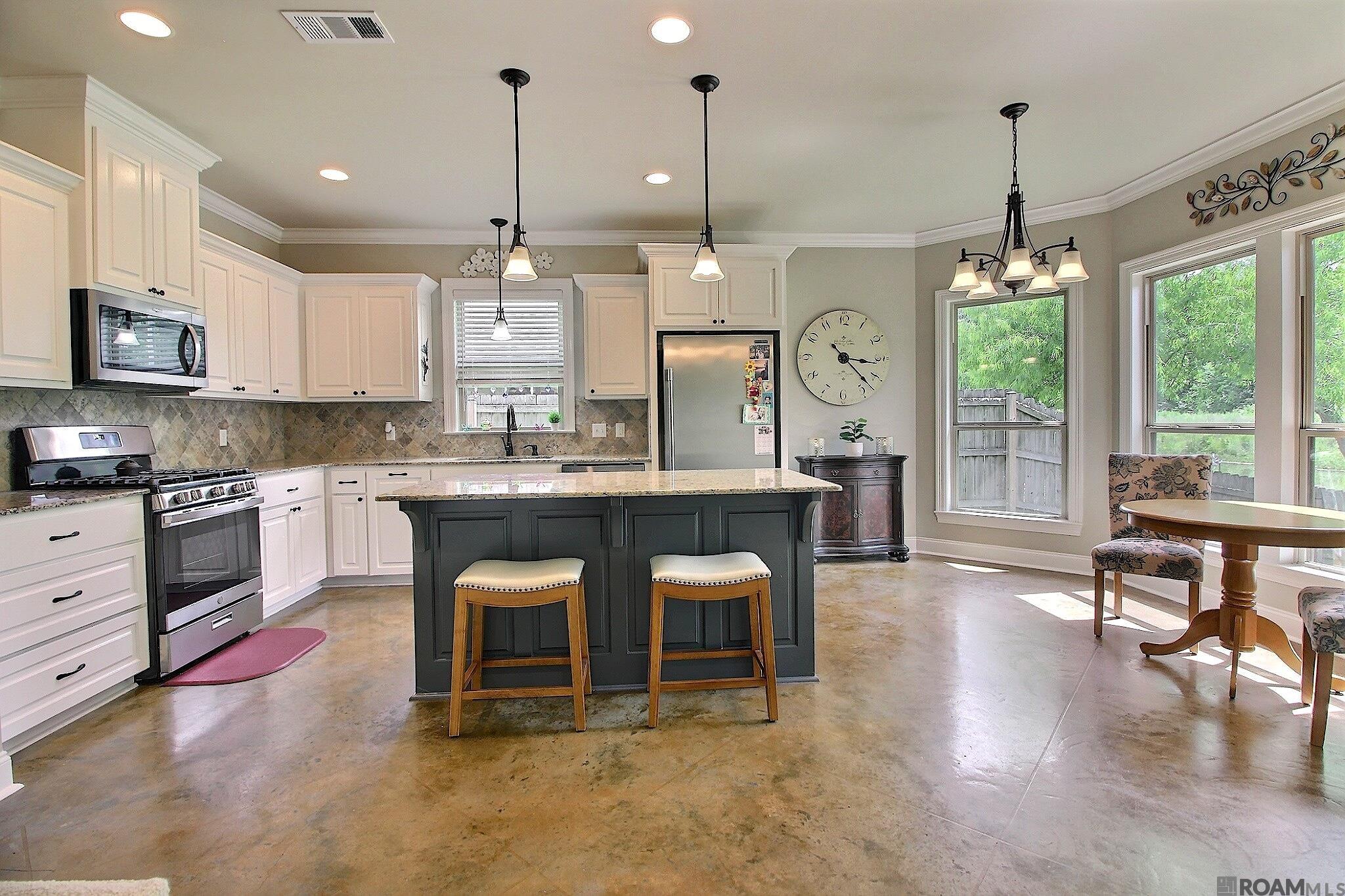 12047 Old Canal Rd, Greenwell Springs, Louisiana image 8