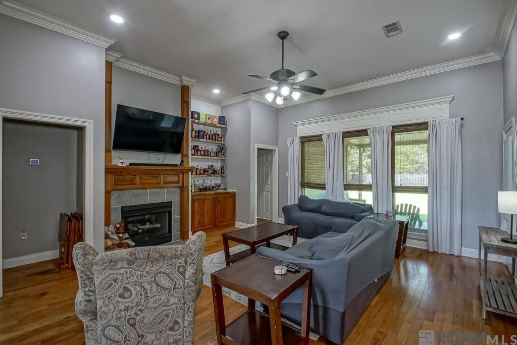 32801 Briar Oak Dr, Walker, Louisiana image 3