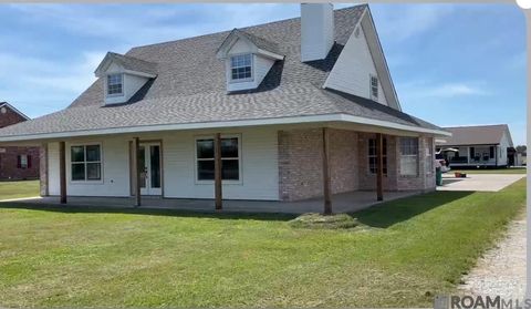 Homes For Sale - 10340 Hwy 1<br/> Lockport, LA 70374