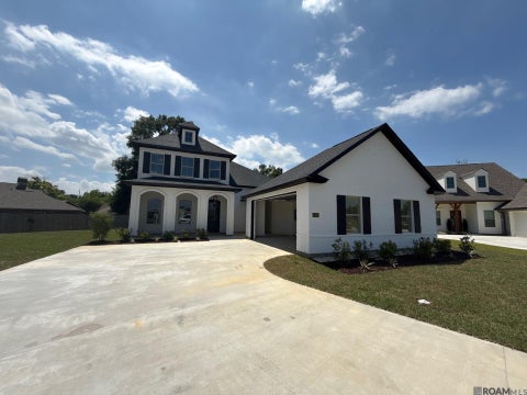Homes For Sale - 37261 Rosewind St<br/> Prairieville, LA 70769