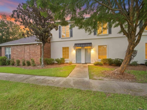 Townhouse For Rent - 4000 Lake Beau Pre Blvd #14<br/> East Baton Rouge County, Baton Rouge, LA 70820